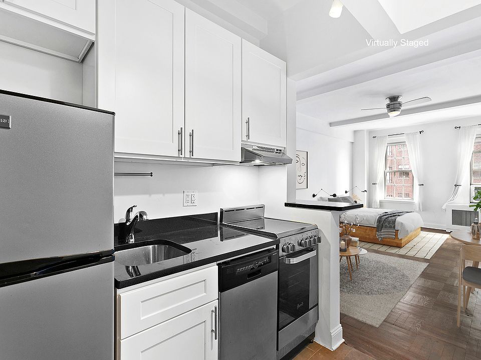 1st image of 24 5th Ave APT 1111