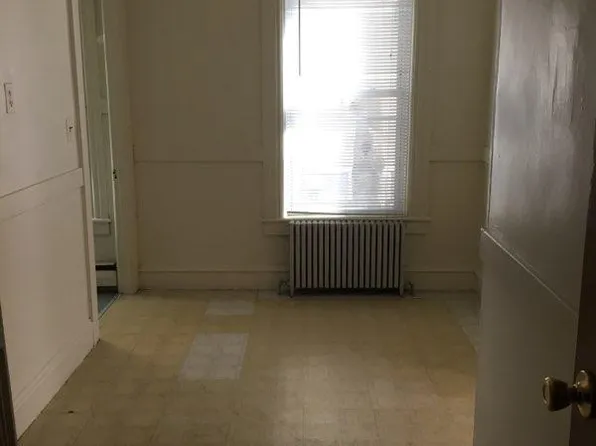 55 Carver St APT 2, Pawtucket, RI 02860