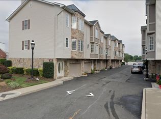 49 Stuyvesant Ave, Lyndhurst, NJ 07071