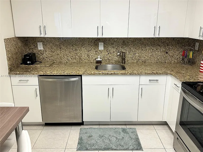 3530 Mystic Pointe Dr #2607 — Photo 10