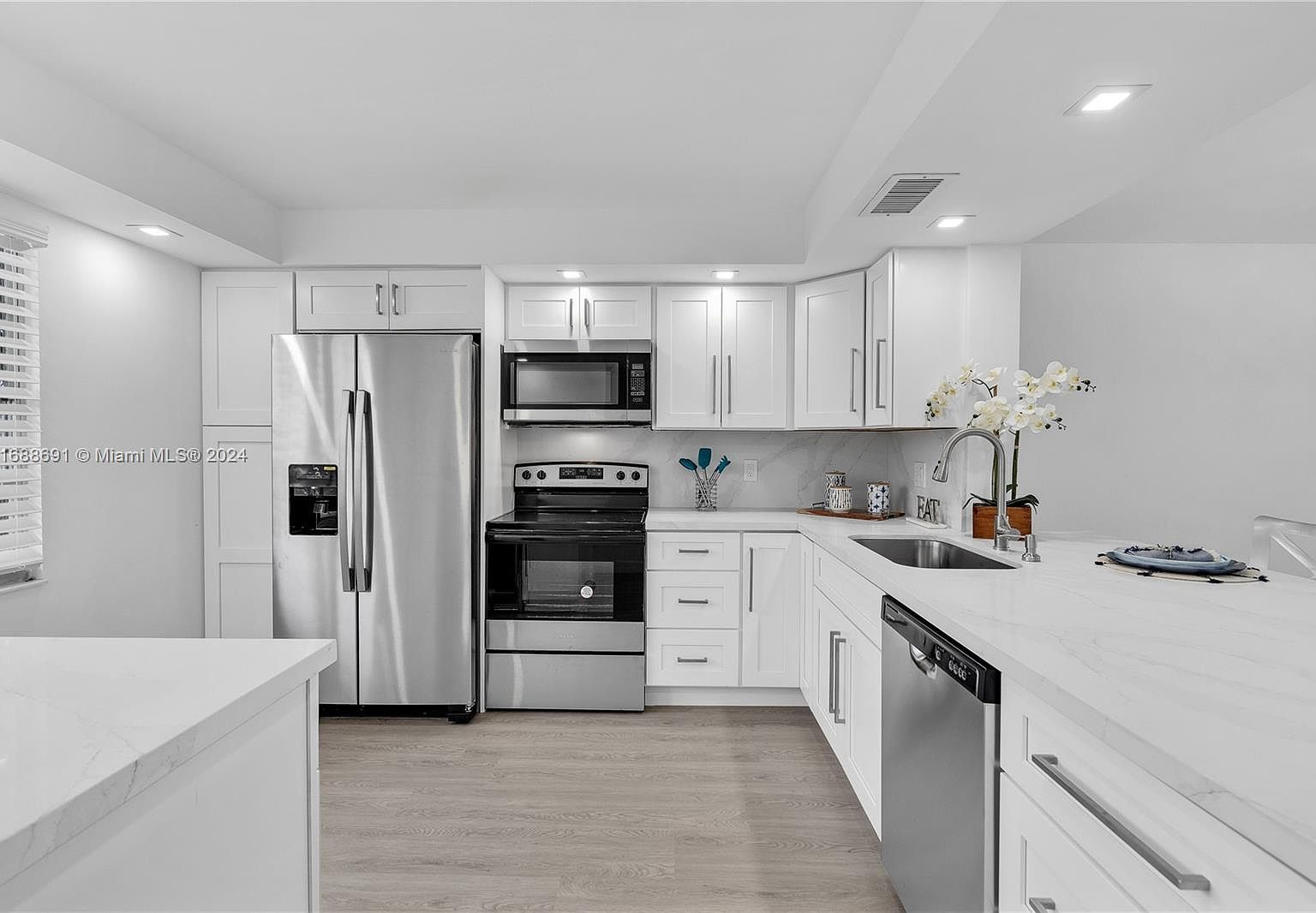 3301 Aruba Way APT F3