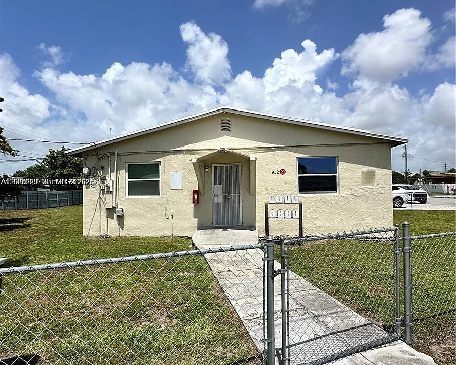 912 NW 9th Ave #8