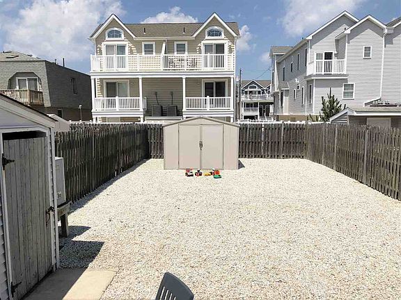 5th image of 125 61st St #B