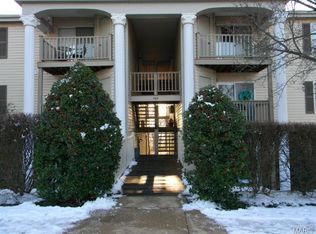 749 Ridgeside Dr APT B, Ballwin, MO 63021