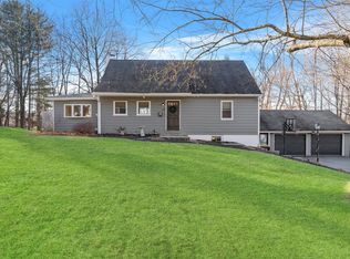 39 Overlook Dr, Warwick, NY