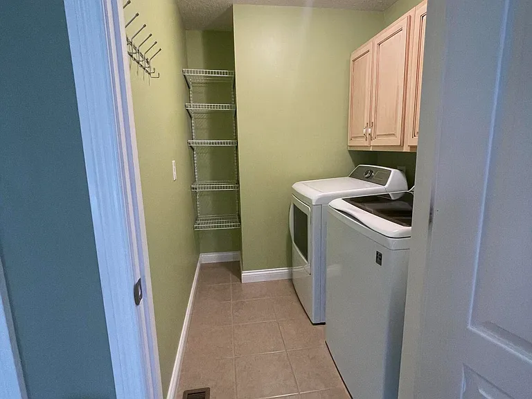 159 Wiltshire Ave — Photo 19