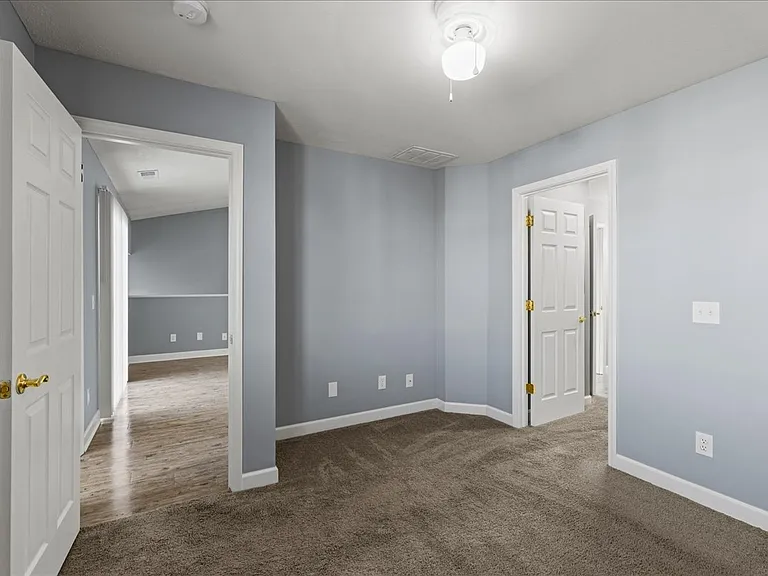 Cross Lake Apartments — Photo 44