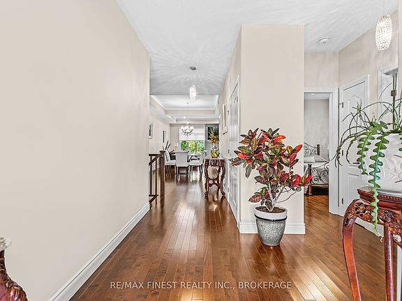 5th image of 206 Pauline Tom Ave