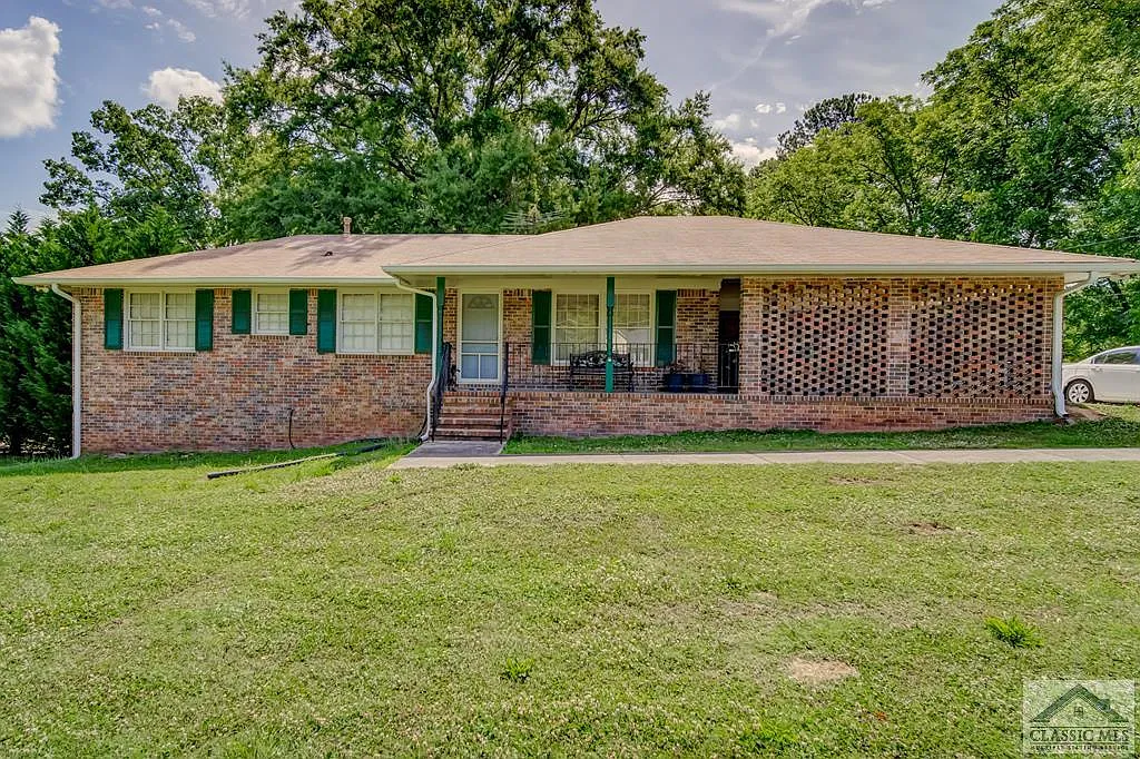 3372 N Highway 81 photo 1