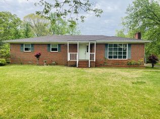 379 Emmett Stone Ln, Normandy, TN 37360
