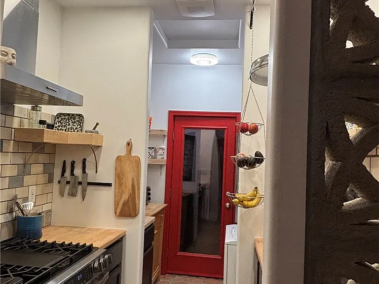 1802 N Raymond Ave — Photo 12