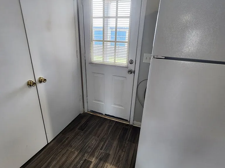 Castlewood Apartments - Huntsville, AL — Photo 6