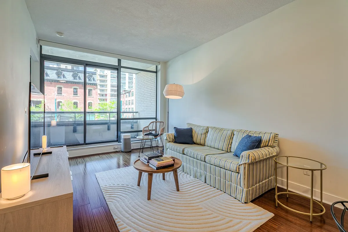 Building Photo - 438 King St W #202