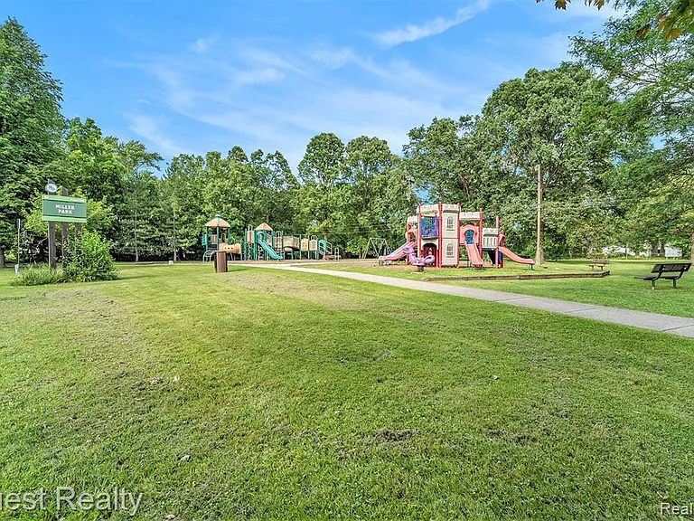 3846 Prairie Ave — Photo 21