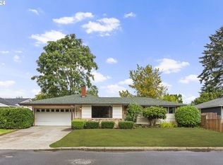 17901 SE Kelly St, Portland, OR 97236