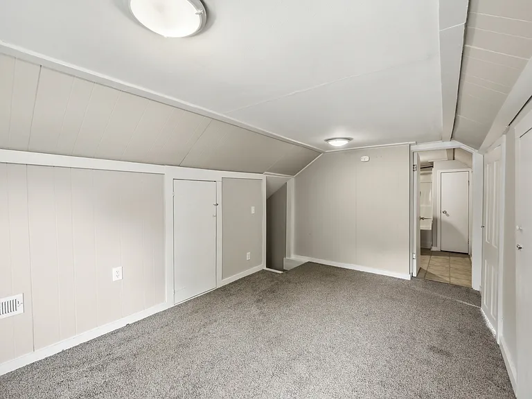 313 Knox St — Photo 18