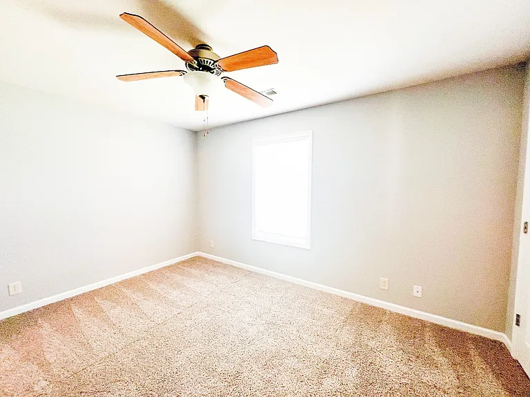 1042 W Creek Coyote Trl #E — Photo 11