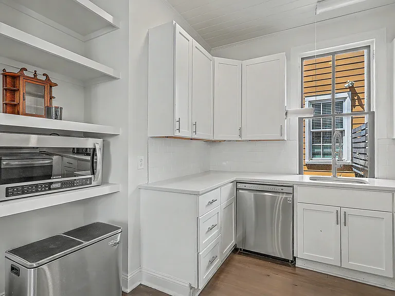 272 Coming St #C — Photo 15