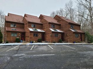 101 W Main St APT 7, Niantic, CT 06357