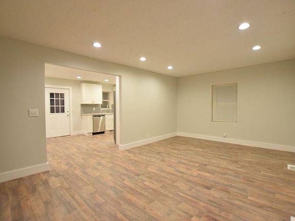 5th image of 2616 Boright Dr