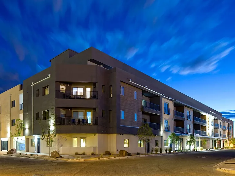 Platinum Apartments — Photo 8