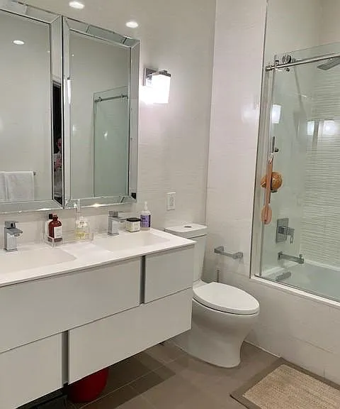 930 Hudson St #4 — Photo 10