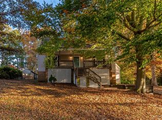 2725 Mistwood Forest Dr, Chester, VA 23831