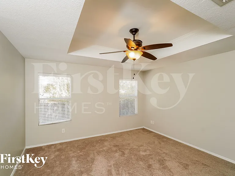 8027 Saratoga Knl — Photo 8