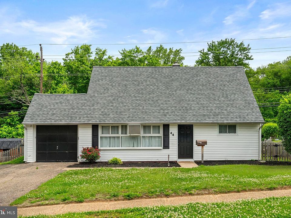 1st image of 44 Quickset Rd