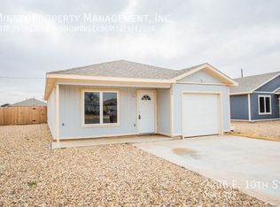 2206 E 10th St, Lubbock, TX 79403