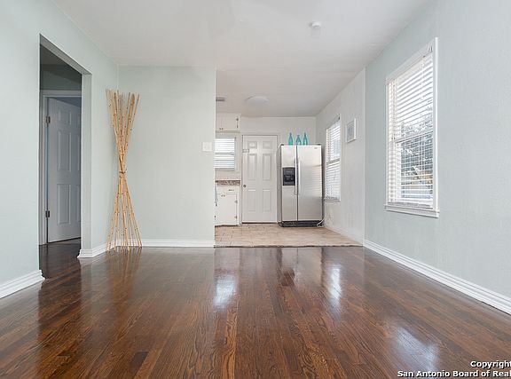 4th image of 307 Pennystone Ave