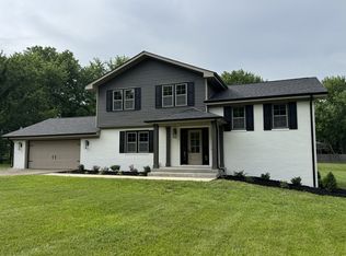 1022 Great Oaks Dr, Hopkinsville, KY 42240