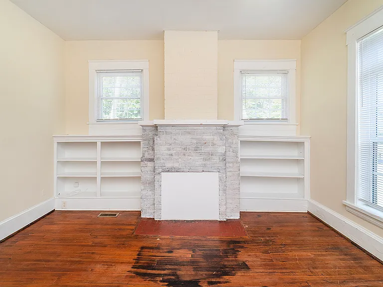 1219 Grace Ave #2 — Photo 8