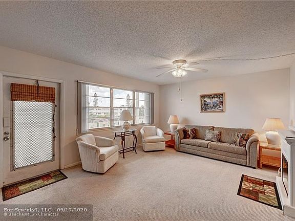 3rd image of 4012 Cambridge A