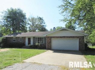 99 Cherry Dr, Mount Vernon, IL