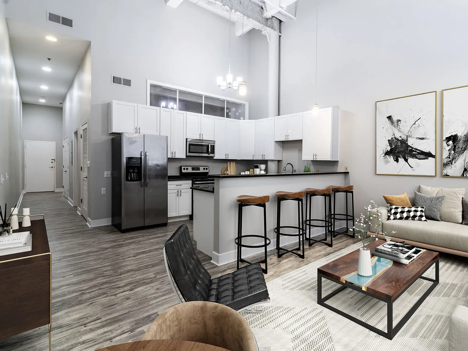 Broadway Apartments — Photo 1