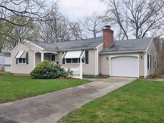 2nd image of 153 Circle Dr