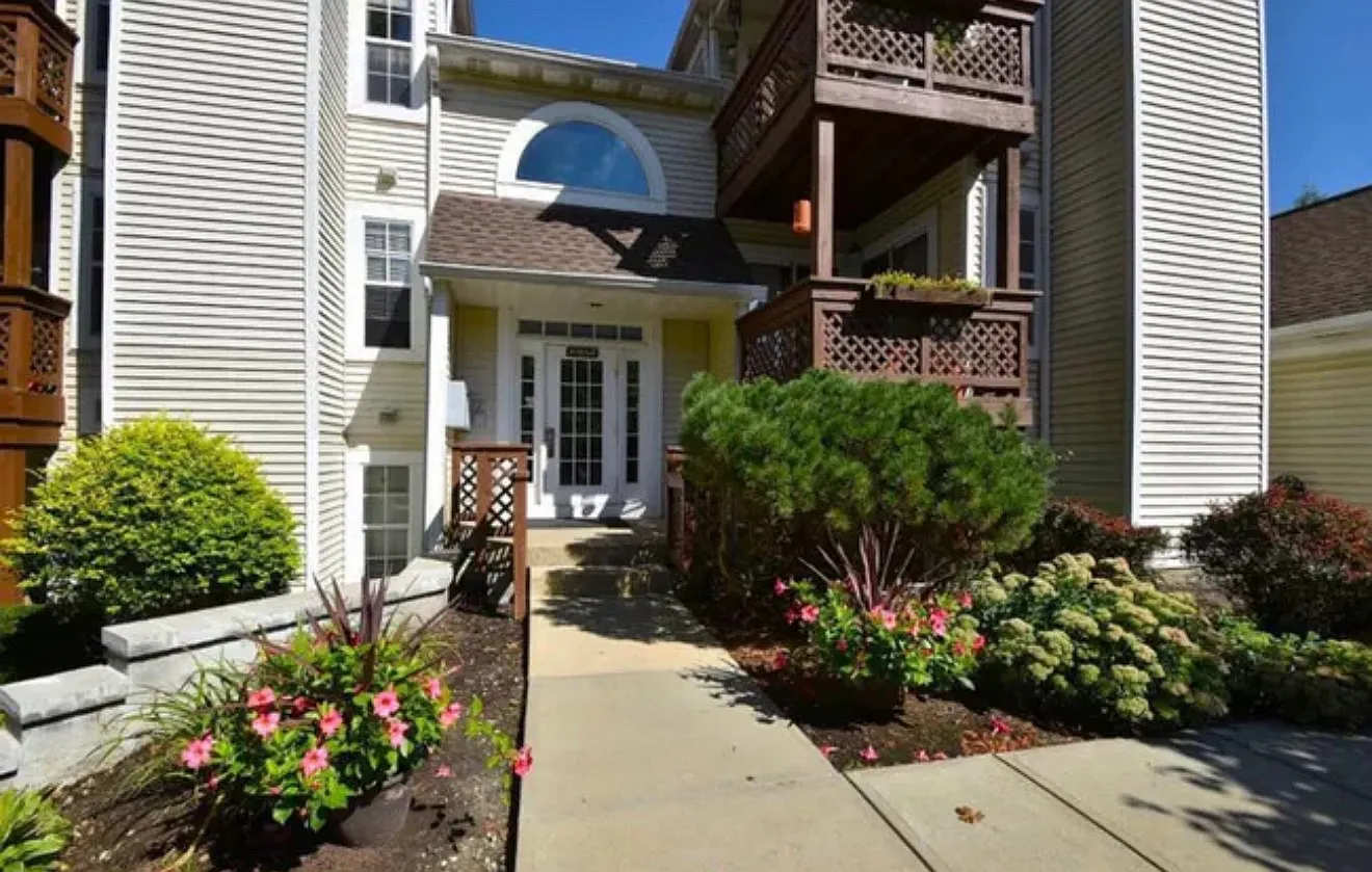 1448 Cedarwood Dr — Photo 1