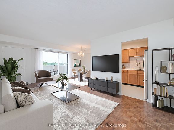 5th image of 8 Fead St #812