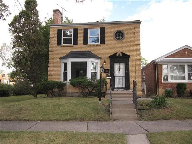 14444 S Stewart Ave photo 1