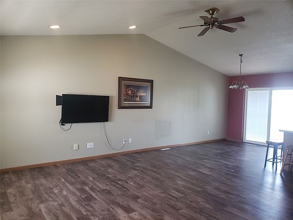 3rd image of 5500 Kacena Ave