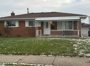 29809 Merrick Ave, Warren, MI 48092