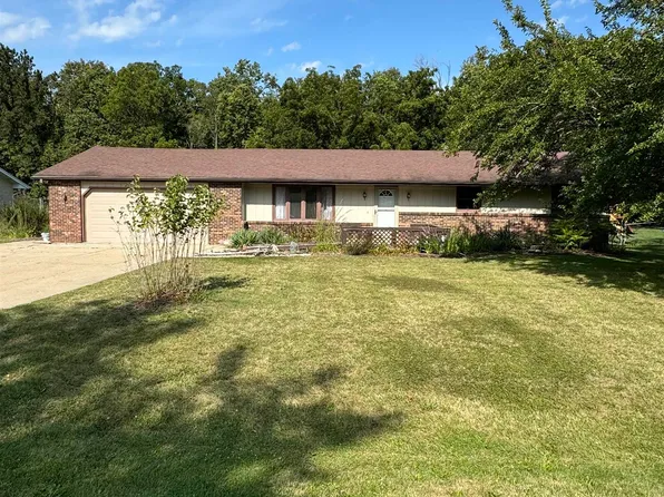 3745 Valerie Rd, Roscoe, IL 61073