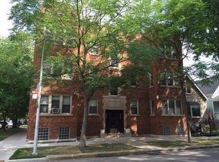 4055 N Sacramento Ave #3, Chicago, IL 60618