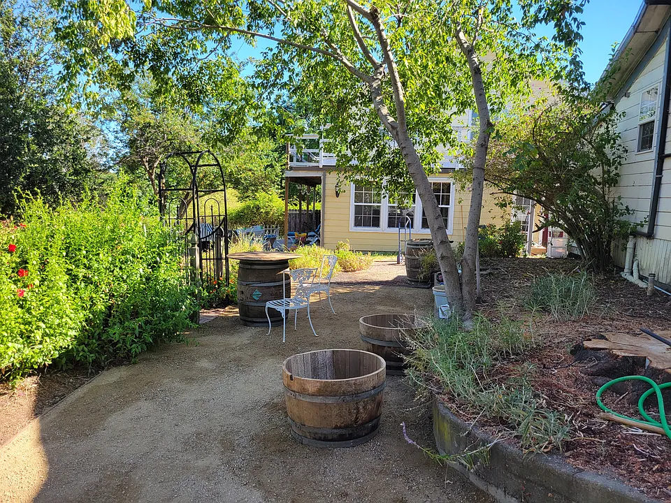 497 Gossage Ave