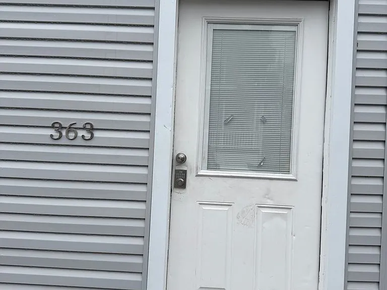 363 Locust Street — Photo 2