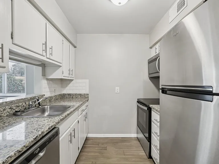 901 South Apartments Durham Downtown — Photo 20