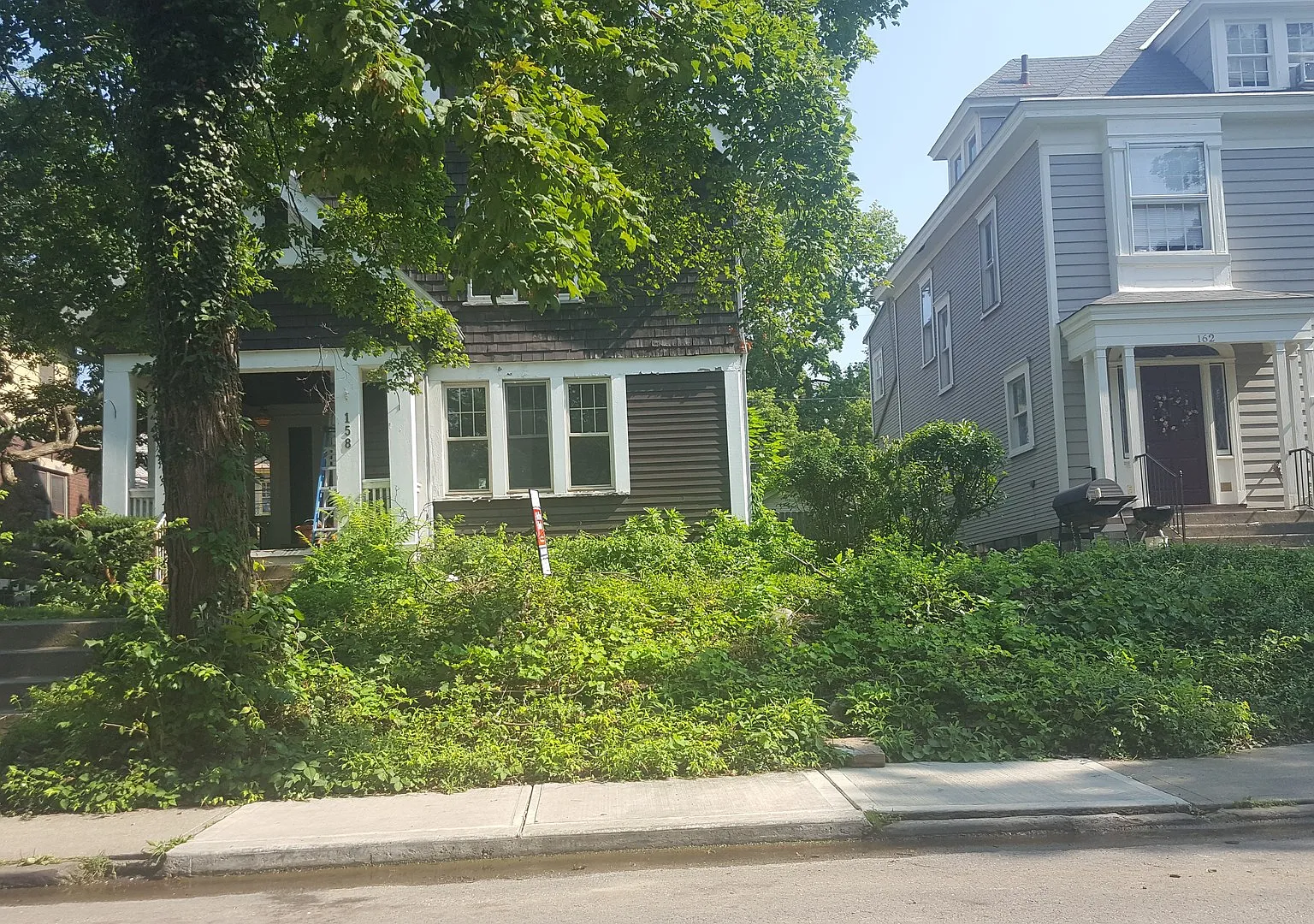 158 Northwood Ave — Photo 1