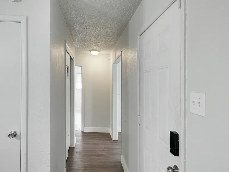 5413 Wedgwood Dr — Photo 9