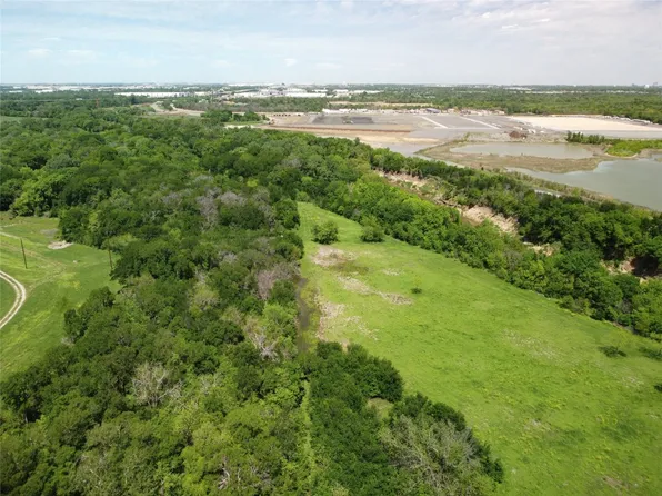 1742 NW 7th St, Grand Prairie, TX 75050